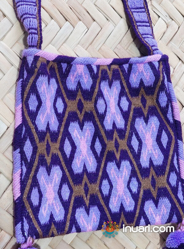 Morral Kutsiuri Wixarika Morado Punto de Cruz