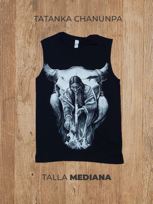 Playera 02 M MEDIANA sin mangas Tatanka Chanunpa Negra